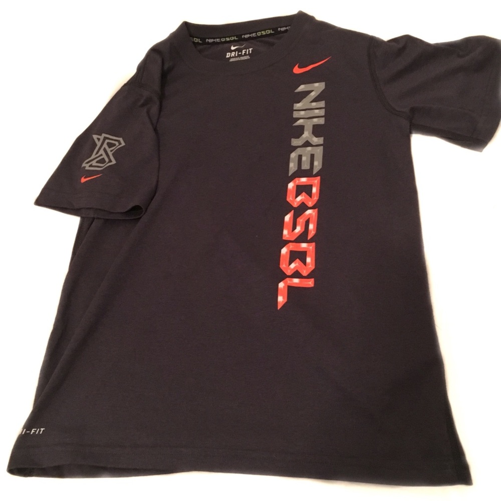 Nike dri-fit tee